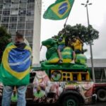 Levantan bloqueos de camioneros en Brasil