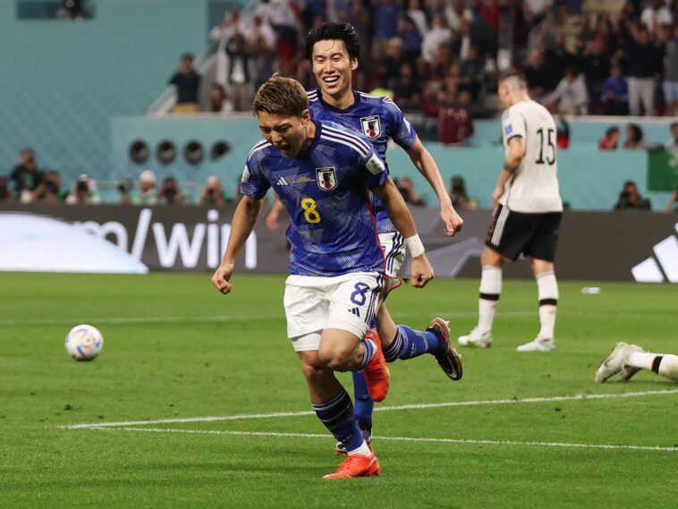 Los goles tardíos ayudan a Japón a sorprender a la cuatro veces ganadora Alemania