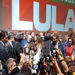Lula llama a la derrota de la extrema derecha en Brasil
