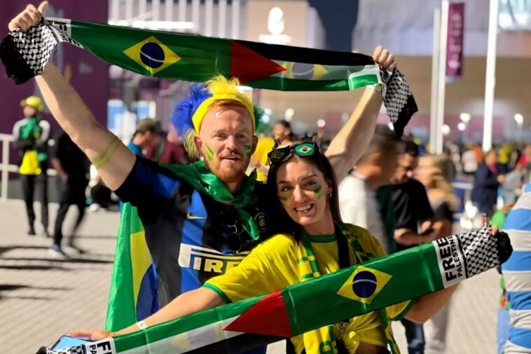 Mundial: Aficionados de Brasil muestran su apoyo a Palestina