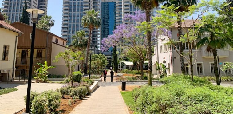 Sarona Towers, Tel Aviv  credit: Shutterstock