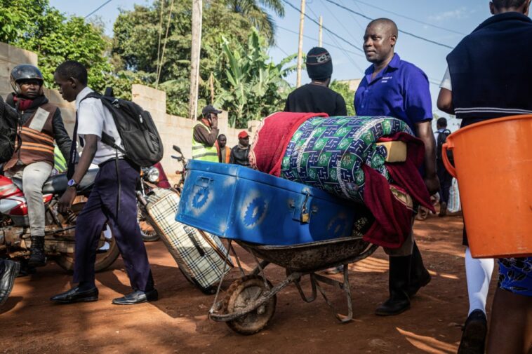 Uganda cierra escuelas para combatir el ébola, caen nuevos casos |  The Guardian Nigeria Noticias