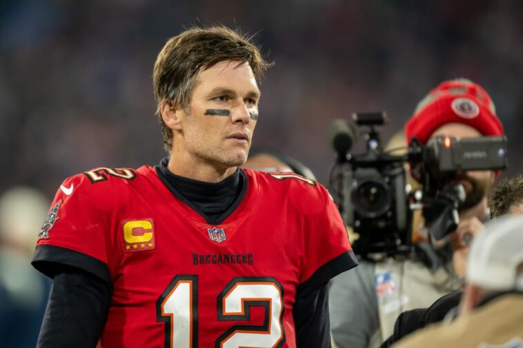 ¿Podría Tom Brady regresar a los Patriots?  Los expertos seguro que sí lo creen