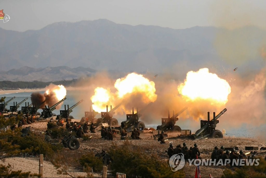 (2nd LD) N. Korea fires artillery shells into sea to protest S. Korea-U.S. drills near border