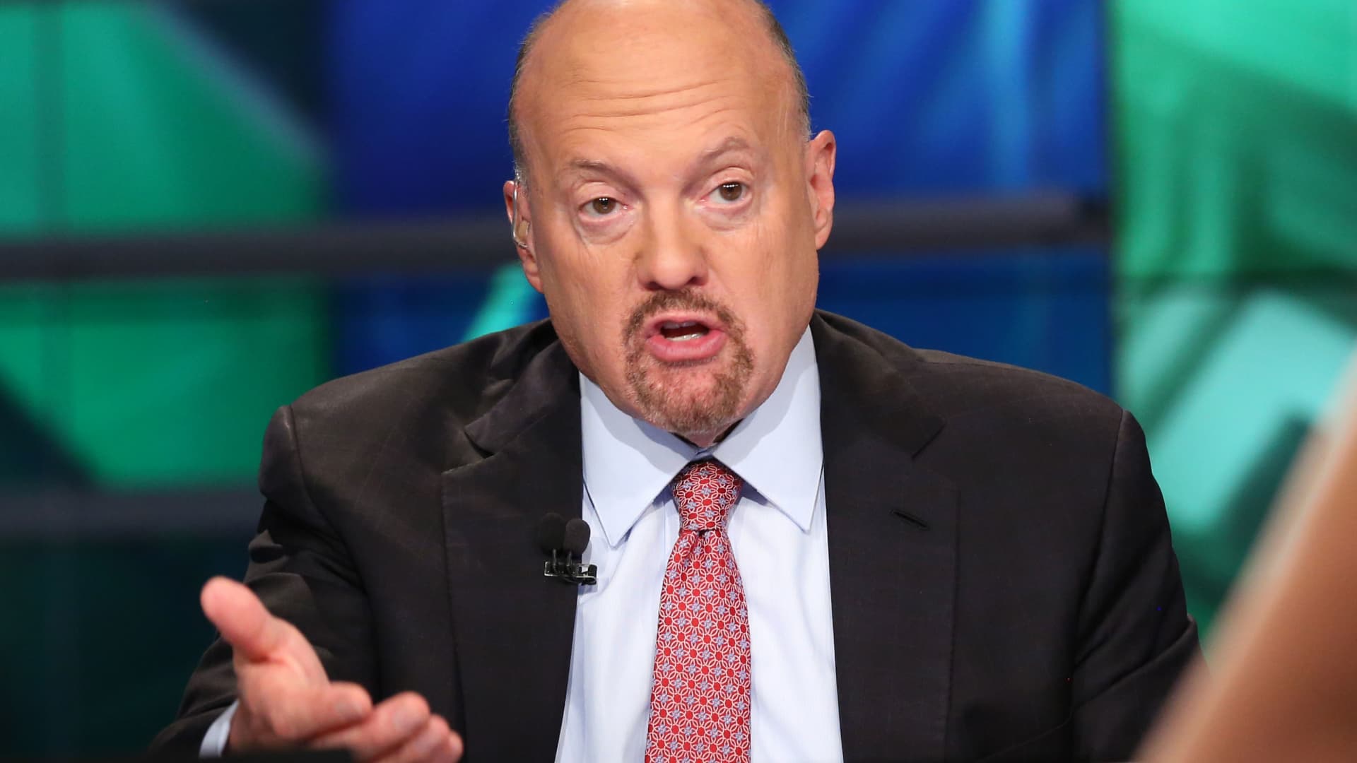 Reunión del club de inversión de Jim Cramer el martes: Wells Fargo se liquida, el mercado está sobrevendido, comprando la caída
