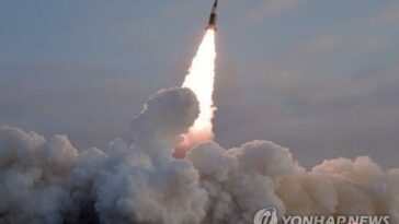 (2nd LD) N. Korea fires 3 short-range ballistic missiles into East Sea: S. Korean military
