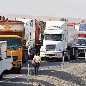 399 camioneros bolivianos dejarán Perú tras desbloqueo fronterizo
