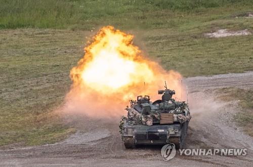 (LEAD) S. Korea, U.S. mulling massive live-fire drills next year to mark 70th year of alliance: ministry