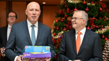 Albanese y Dutton comparten sus mejores deseos de Navidad
