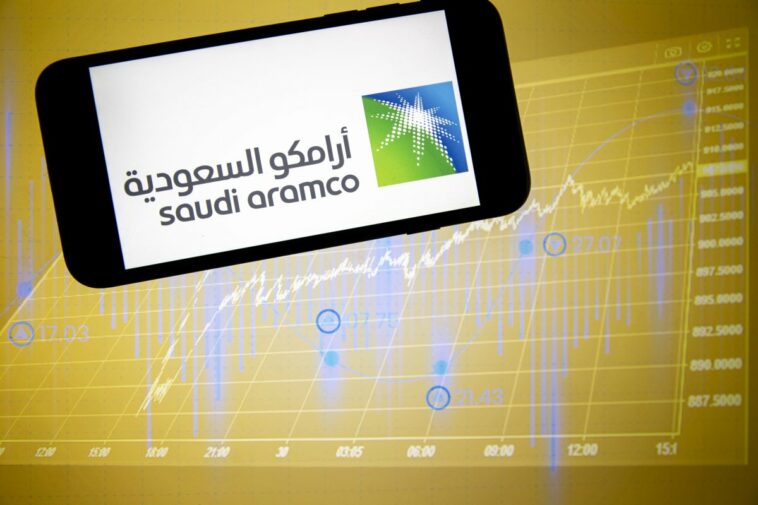 Arabia Saudita establece los precios de Arab Light de enero para Asia, dice Aramco