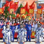 Astronautas chinos regresan de estación espacial Tiangong