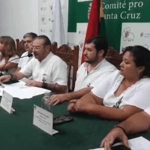 Bolivia: Simpatizantes de Camacho se declaran en huelga para exigir su liberación
