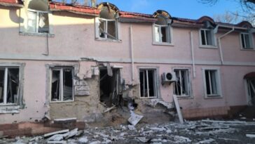 Cinco muertos, 17 heridos en 74 ataques rusos en la región de Kherson