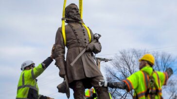 Ciudad de EEUU retira última estatua confederada pública