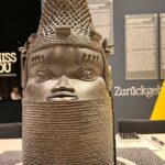 Colonia entrega bronces de Benin robados a Nigeria