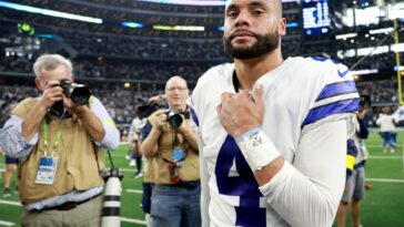 Dak Prescott busca un lado positivo en la estrecha victoria de los Cowboys sobre los Texans