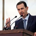 Disparos mientras manifestantes furiosos atacan la oficina del gobernador sirio