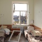 Dos hospitales afectados por ataque mortal de Rusia en Kherson