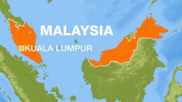 Dos muertos y decenas de desaparecidos tras un deslizamiento de tierra en un campamento en Malasia