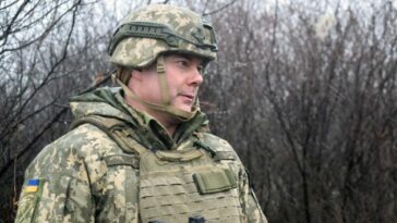 El Comandante de las Fuerzas Conjuntas Naiev inspecciona la preparación de las fuerzas de defensa de la región de Kyiv para combatir los SRG