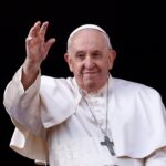 El Papa insta a poner fin a la 'sin sentido' guerra de Ucrania en mensaje de Navidad