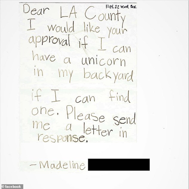 Esta es la carta enviada por la joven residente de Los Ángeles, Madeline, solicitando permiso para albergar un unicornio en su patio trasero en caso de que pueda encontrar uno.