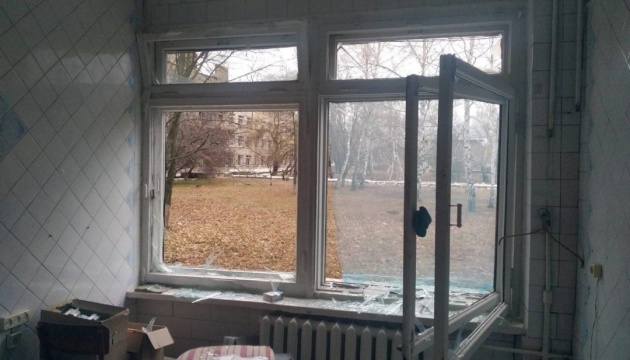 El enemigo ataca la región de Kharkiv, hiriendo a un hombre