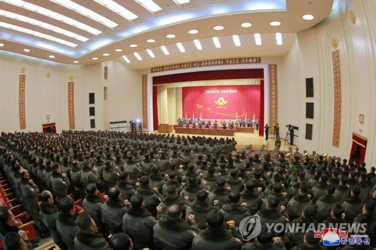 N.K. leader meets Air Force commanders, pilots over last month&apos;s massive warplane protest against S. Korea
