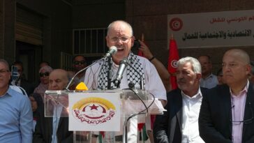 El poderoso sindicato de trabajadores de Túnez rechaza las elecciones de diciembre y ataca la agenda del presidente