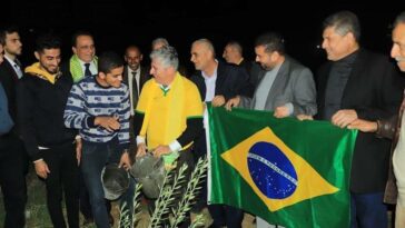Embajador de Brasil visita Franja de Gaza en medio de cálida bienvenida