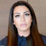 Leila Hormozi, de 30 años, se jactó de su imperio con su esposo Alex en Twitter y publicó su calendario en el sitio web de redes sociales.