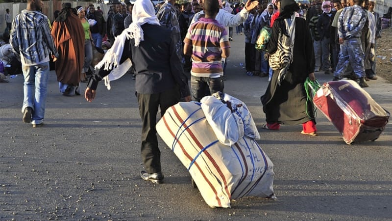 Bodies of 27 migrants have been found in Chadian desert.