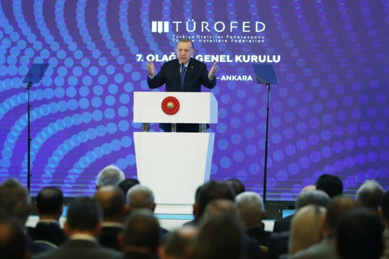 Erdogan: 'definitivamente' completará un corredor de seguridad de 30 km de profundidad