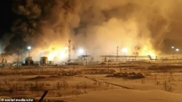Una nueva explosión e infierno ha golpeado un campo estratégico de petróleo y gas ruso en medio de sospechas de que instalaciones clave están siendo blanco de ataques de sabotaje relacionados con la guerra de Vladimir Putin en Ucrania.