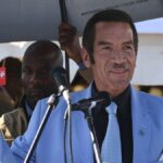 Expresidente exiliado de Botswana Khama enfrenta arresto