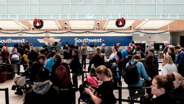 'Fallo del sistema': Estados Unidos culpa a Southwest Airlines por el colapso