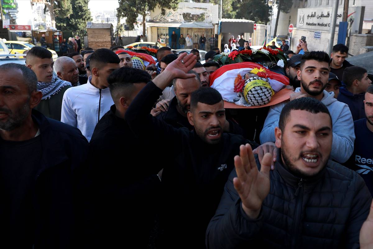 Funeral por 2 palestinos asesinados por ejército israelí
