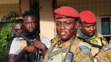 Ghana dice que Burkina Faso pagó a mercenarios rusos con la mía