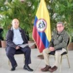 Gobierno colombiano y ELN invitan a campesinos a unirse a diálogos de paz