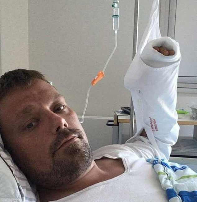 Henrik Kriegbaum Plettner, cuyo dedo fue mordido por un gato hace cuatro años, murió después de que una bacteria carnívora infectara su sangre.