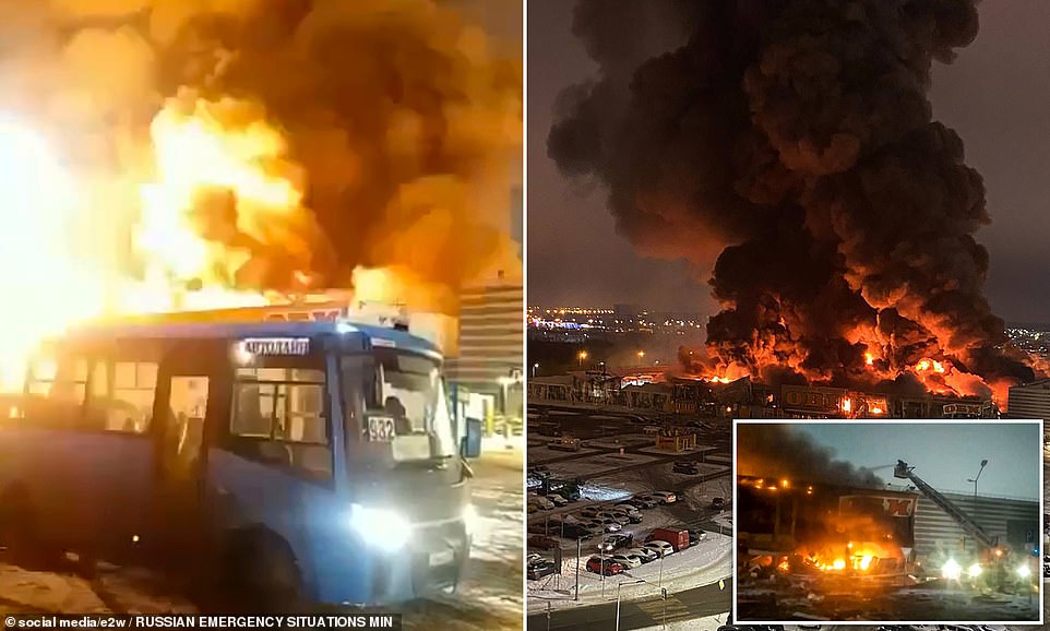 Un infierno fatal se extendió por uno de los centros comerciales más grandes cerca de Moscú en las primeras horas de esta mañana, dejando una persona muerta.  El enorme incendio, que se extendió al tamaño de un campo de fútbol, ​​arrasó el centro comercial Mega en Khimki, cerca de la capital rusa.