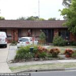 La cinta policial rodeó una casa en Borrowdale Way, Cranebrook, el lunes mientras los detectives de homicidios investigan la muerte de una mujer de 31 años.
