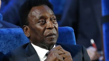 Según los informes, la leyenda del fútbol Pelé, de 82 años, fue trasladada a 'cuidados paliativos' en el hospital.