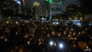La policía de Hong Kong se equivoca al prohibir la vigilia de Tiananmen, dictamina un tribunal