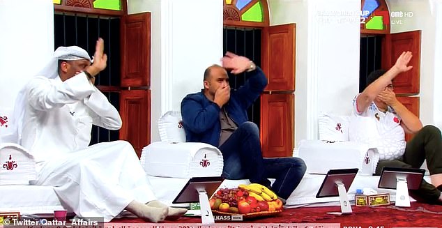 Los invitados en un programa de televisión de Qatar parecían burlarse de la salida anticipada de Alemania de la Copa del Mundo mientras imitaban su protesta por los derechos humanos y se despedían.