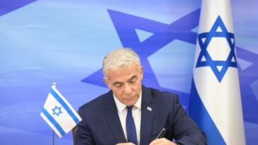Lapid: Netanyahu es el primer ministro israelí más débil de la historia