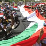 Las facciones militares y civiles de Sudán firman un acuerdo marco destinado a poner fin a la crisis