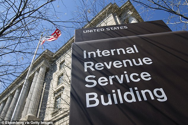 Los contribuyentes deberán reportar Venmo, PayPal y otras transacciones comerciales de aplicaciones de pago de terceros de más de $600 al IRS en sus declaraciones de impuestos de 2021