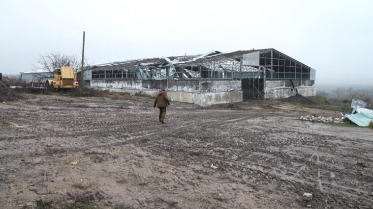 Los agricultores ucranianos en la región de Kherson se enfrentan a las secuelas de la ocupación rusa