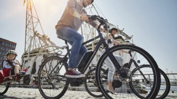 Los fabricantes y minoristas de bicicletas eléctricas dijeron que deben cumplir con los estándares de seguridad